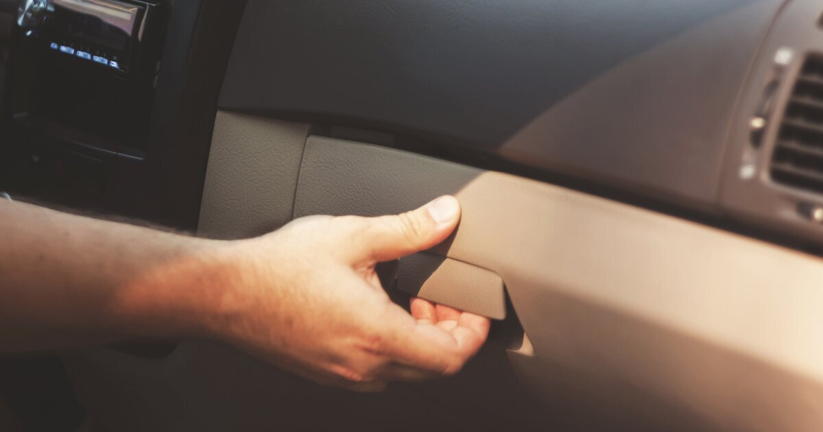 What you need to know about digital auto insurance slips LowestRates.ca