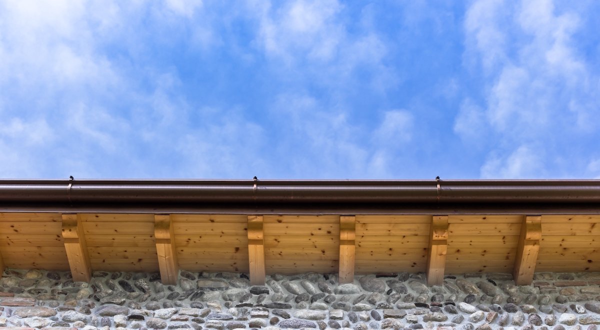 Leaking roof? This is what your home insurance provider will want to know | LowestRates.ca