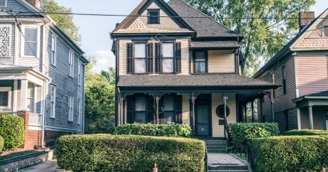 Canadian real estate market: up, up, and away