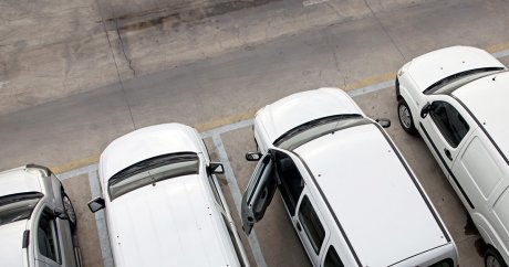 Chrysler and Google team up for self-driving minivan