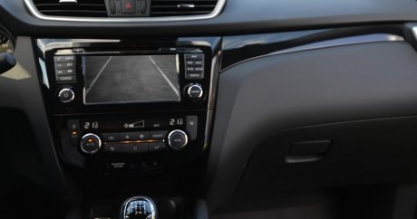 Rearview cameras will be standard on new cars in 2018