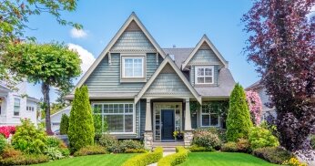 Landscaping and home insurance: what's covered?
