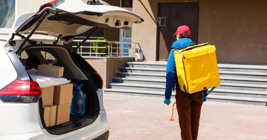 Delivery Driver Insurance Why you need extra auto insurance when delivering food | LowestRates.ca